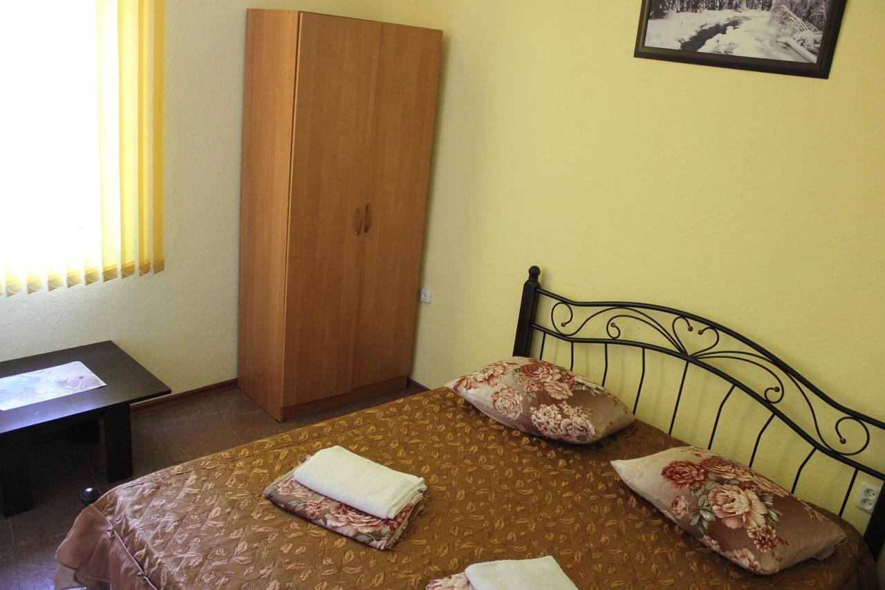 Emiliya Guest House Gagra Dış mekan fotoğraf
