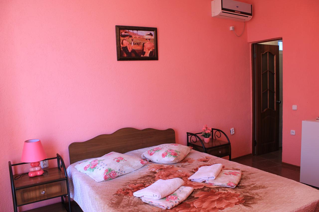Emiliya Guest House Gagra Dış mekan fotoğraf